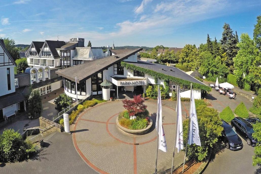 Parkhotel 뉨브레히트 외부 사진